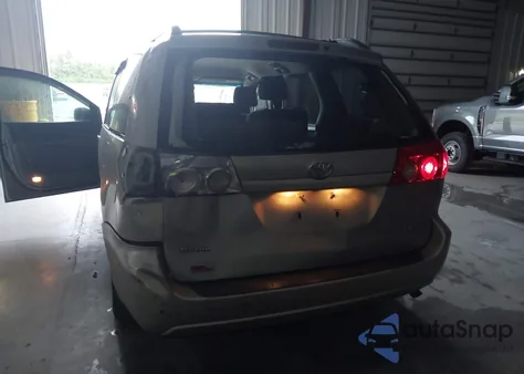 2006 Toyota Sienna Le z USA, uszkodzony, nr VIN 5TDZA23C96S475500